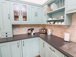 1 Keepers Cottage, Hillfield Village