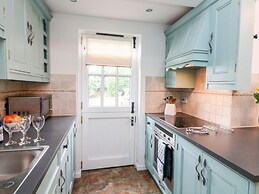 1 Keepers Cottage, Hillfield Village