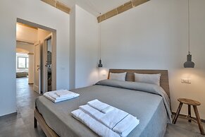 Stunning Villa Surrounded by Olive Trees - Beahost