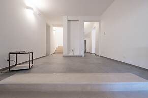 Stunning Villa Surrounded by Olive Trees - Beahost