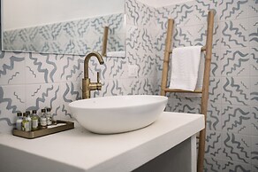 Stunning Villa Surrounded by Olive Trees - Beahost