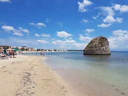 Elegant Farmhouse With Swimming Pool - Beahost