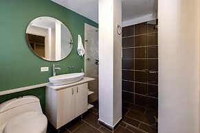 El Poblado - La Frontera