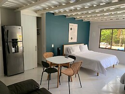 El Poblado - La Frontera