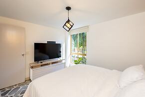 El Poblado - La Frontera