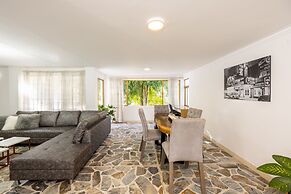 El Poblado - La Frontera