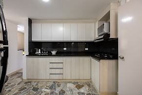 El Poblado - La Frontera