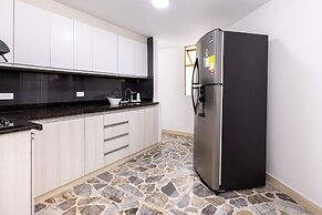 El Poblado - La Frontera