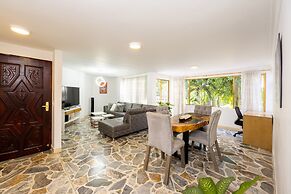 El Poblado - La Frontera