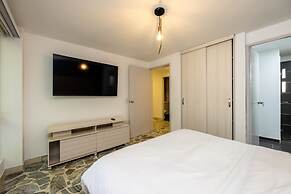 El Poblado - La Frontera