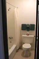 COUNTRY SQUIRE MOTOR INN