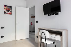 Capo di Lucca White Apartments