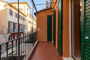 Capo di Lucca White Apartments