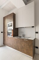 Capo di Lucca White Apartments