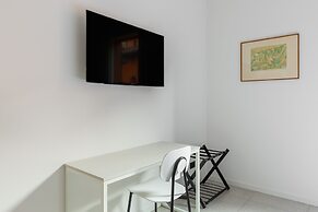 Capo di Lucca White Apartments