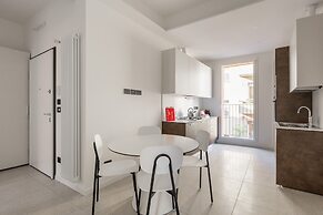 Capo di Lucca White Apartments