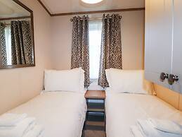 Chichester Lakeside Holiday Park