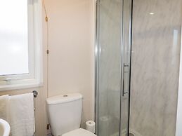 Chichester Lakeside Holiday Park