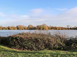 Chichester Lakeside Holiday Park