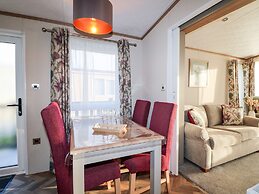 Chichester Lakeside Holiday Park