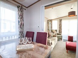 Chichester Lakeside Holiday Park