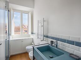 Auditorium Elegant Apartment