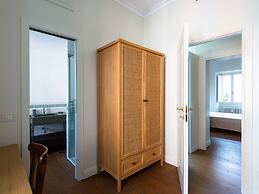 Auditorium Elegant Apartment