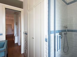 Auditorium Elegant Apartment