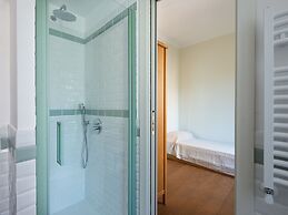 Auditorium Elegant Apartment