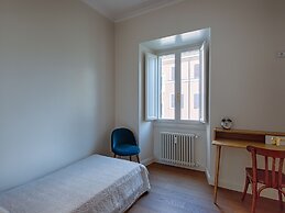 Auditorium Elegant Apartment