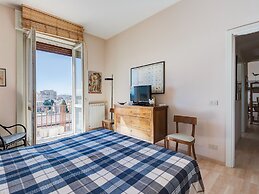 Bright Panorama Apartment