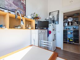 Bright Panorama Apartment
