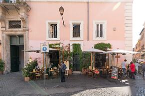 Luxury Two Bedroom House Trastevere