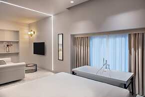 Lady Rose Prestige Suite