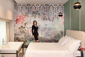 Lady Rose Prestige Suite