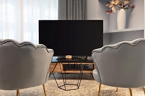 Lady Rose Class Suite