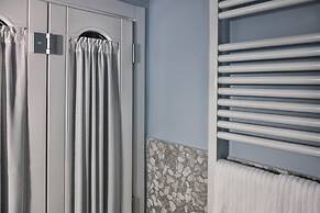 Lady Rose Class Suite