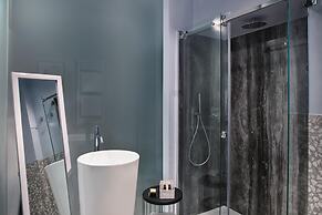 Lady Rose Class Suite