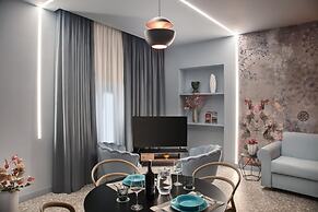 Lady Rose Class Suite