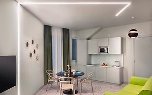 Lady Rose Privilege Suite