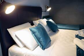 Blu Diamond in Naples