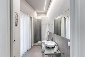 Grey Diamond in Naples