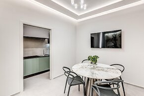 Grey Diamond in Naples