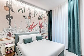 Grey Diamond in Naples