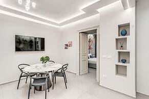 Grey Diamond in Naples