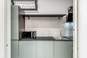 Grey Diamond in Naples