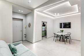 Grey Diamond in Naples