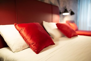 Red Diamond in Naples