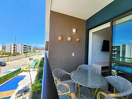 Makia Beach Experience