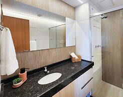 Makia Beach Experience